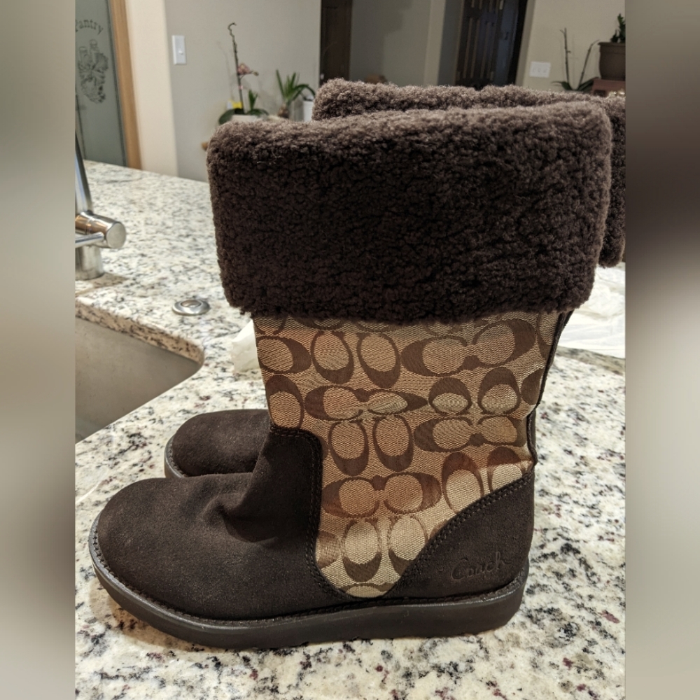 Coach Kally Brown Boots Size 8 Width M